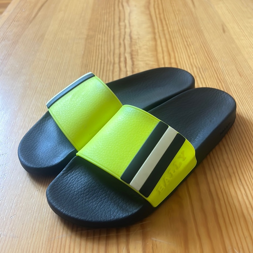 BALLY Sliders